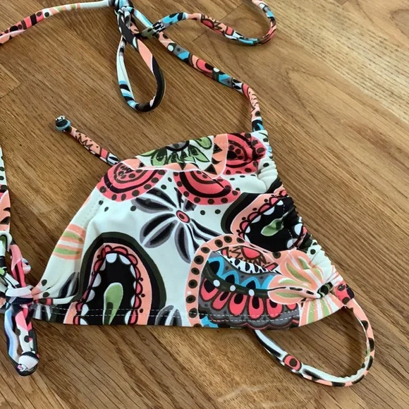 Bikini top - Picture 2 of 2